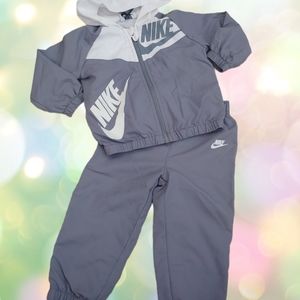 #1870 Nike Jogging Suit outfit 18 months